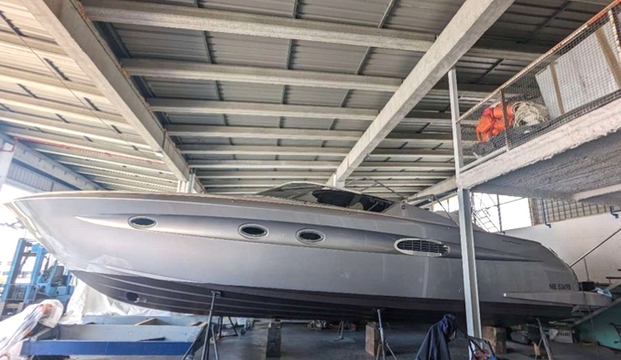 Arcoa 38 vue à terre Empuriabrava