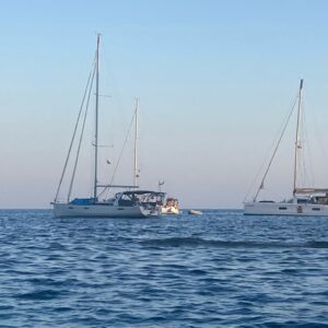 OCEANIS 45 - BENETEAU - vue babord au mouillage - empuriabrava