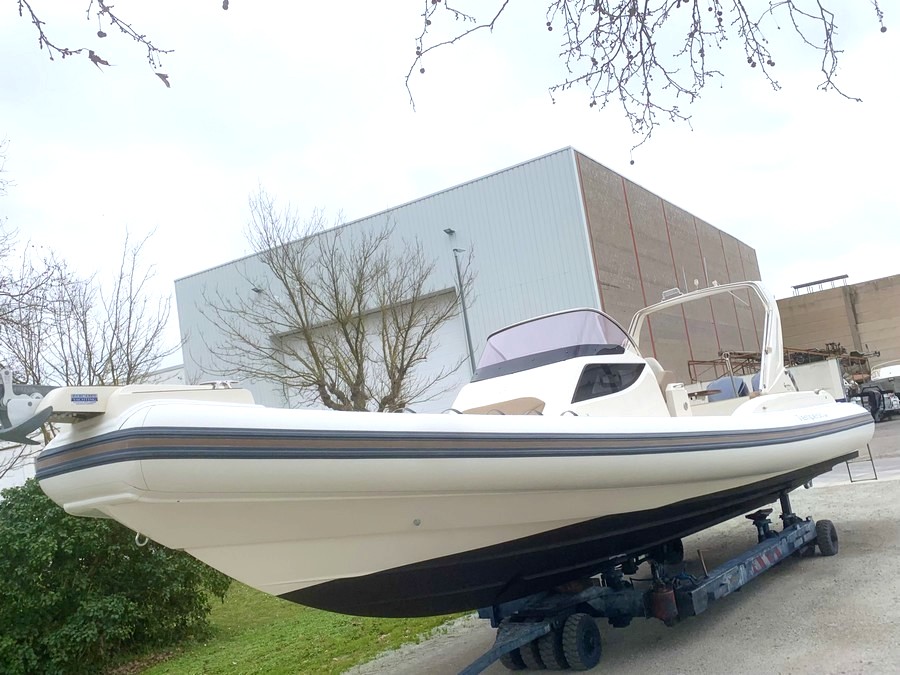 Tempest 38 babord avant Empuriabrava