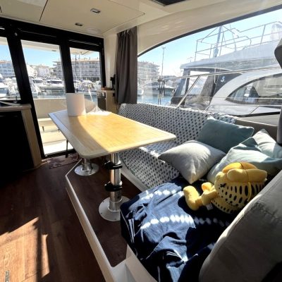 Parker Monaco 110 saalon arrière Empuriabrava