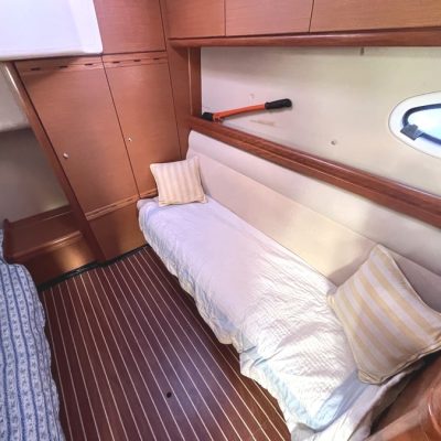 Bavaria 37 Sport cabine arrière Empuriabrava
