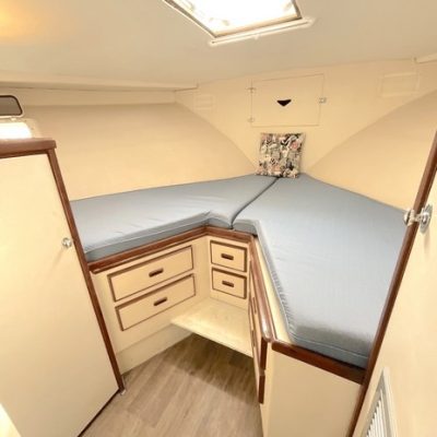 bertram 46.6 cabine invité empuriabrava