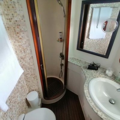 Kha Shing Monte Fino 75 salle de bain Empuriabrava