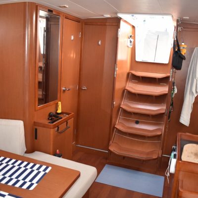 16 - OCEANIS 45 - BENETEAU - descente empuriabrava