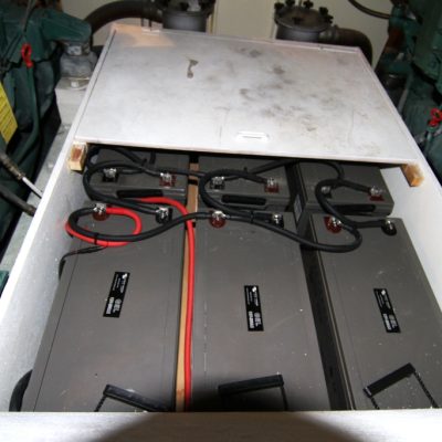 17 Neptunus 145 batteries