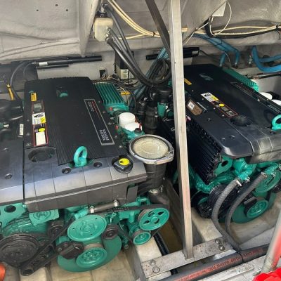 Sessa C 38 moteurs Empuriabrava