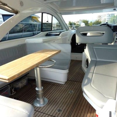 2 Beneteau Gran Turismo 34 salon extérieur