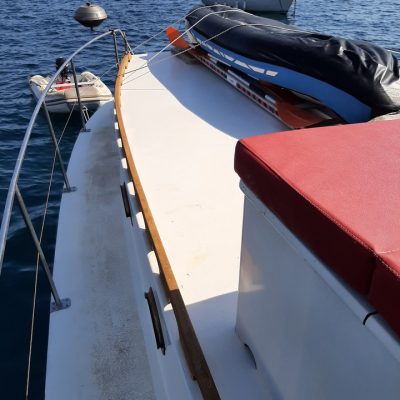 AMIRA - CURTIS LOOE - vue passe avant tribord Empuriabrava