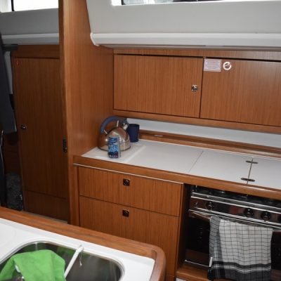 Bavaria vision 42 cuisine 3 Empuriabrava