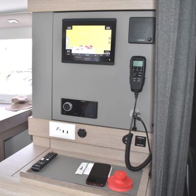 Fountaine Pajot isla 40 vue entré Fountaine Pajot isla 40 vue arrière babord Empuriabrava