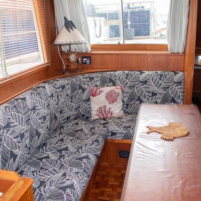 23 GRAND BANKS 42 SALON INTEIEUR