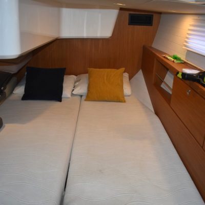 Bavaria vision 42 cabine arrière babord Empuriabrava