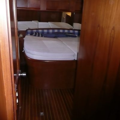 26 Edership 60 cabine invité