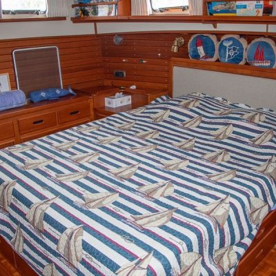 26 GRAND BANKS 42 CABINE ARRIERE