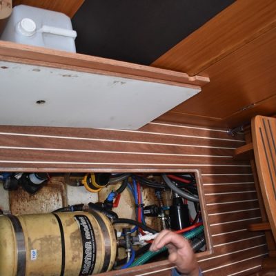 Bavaria vision 42 pompe et chauffe eau Empuriabrava
