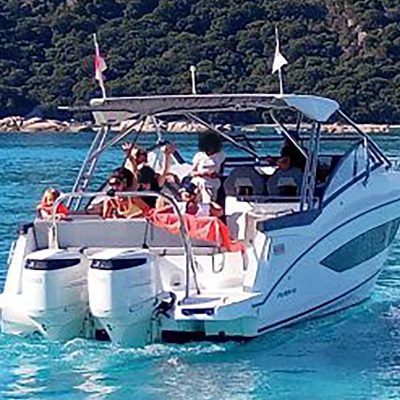 3 Flyer 10 vue arrière