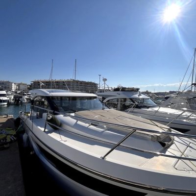 Parker Monaco 110 vue avant Empuriabrava