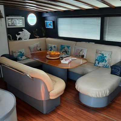 Sertral 72 salon Empuriabrava