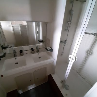 39 Sertral 72 salle de bain Empuriabrava