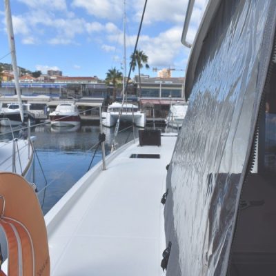 Fountaine Pajot isla 40 vue passavant babord Fountaine Pajot isla 40 vue arrière babord Empuriabrava