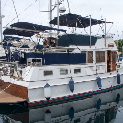 5.1 GRAND BANKS 42 TRIBORD ARRIERE