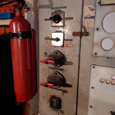 52 Sertral 72 tableau batteries Empuriabrava