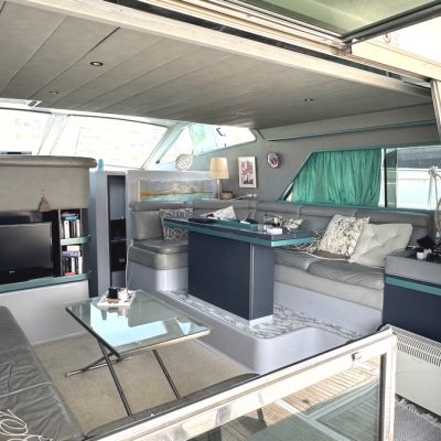6 Ferretti 52 Altura intérieur
