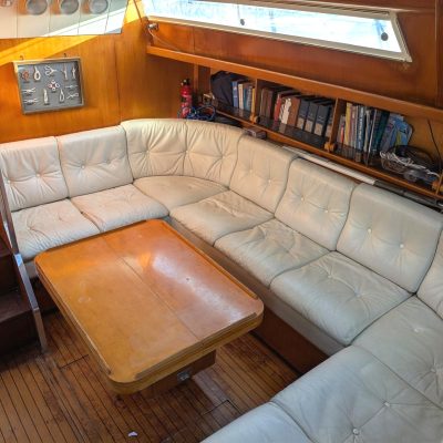 Ferretti 53 salon Empuriabrava