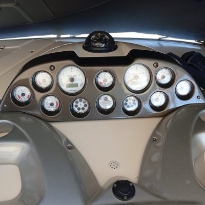 pelican 32 cranchitableau de bord Empuriabrava