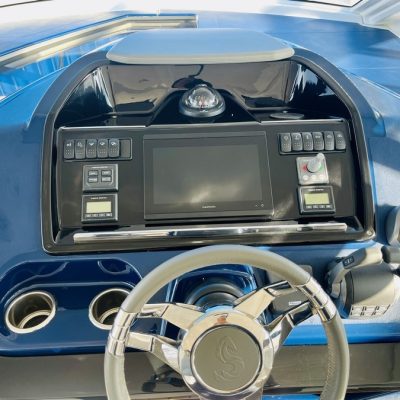 Bénéteau Gran turismo 41 tableau de bord Empuriabrava