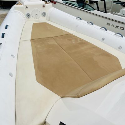 Tempest 38 bain de soleil Empuriabrava.