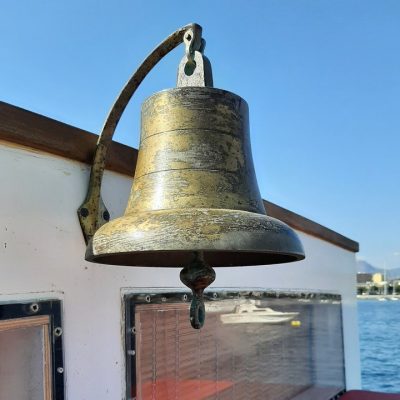 AMIRA - CURTIS LOOE - cloche de bord Empuriabrava