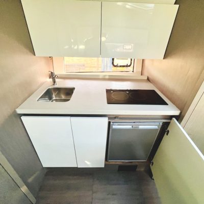 Bénéteau Gran turismo 41 cuisine intéireur Empuriabrava